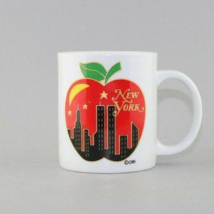 VTG New York City Big Apple Twin Towers Coffee Mug